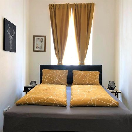 Msq Belvedere Apartment Виена Екстериор снимка